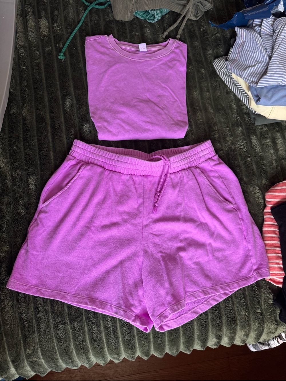 Old Navy Orchid shorts set - Picture 1 of 3